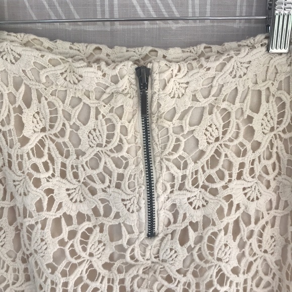 KENAR Lace Pencil Skirt - Picture 5 of 9